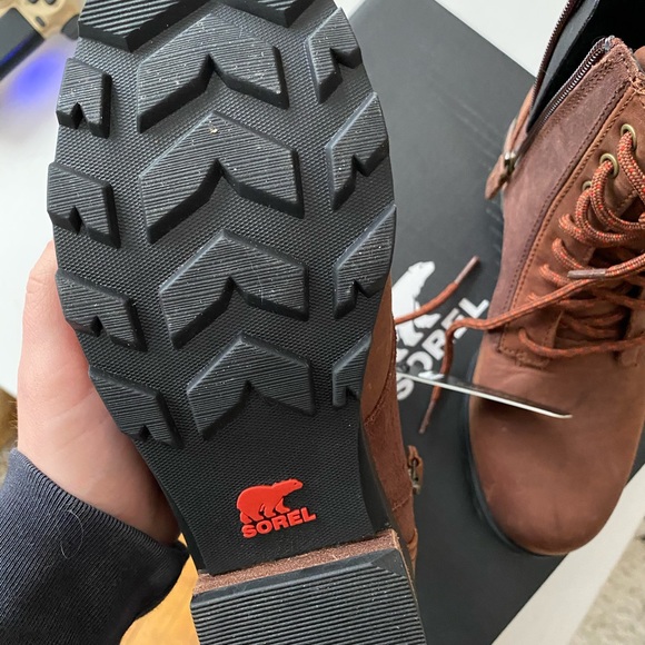 Sorel boots - Picture 4 of 5